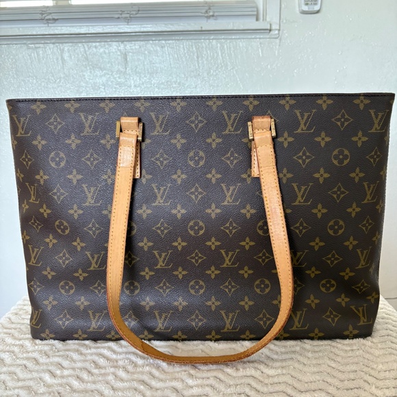 Louis Vuitton Monogram Totally MM Tote – Authentic, Great Condition, TH0091 - Picture 4 of 14